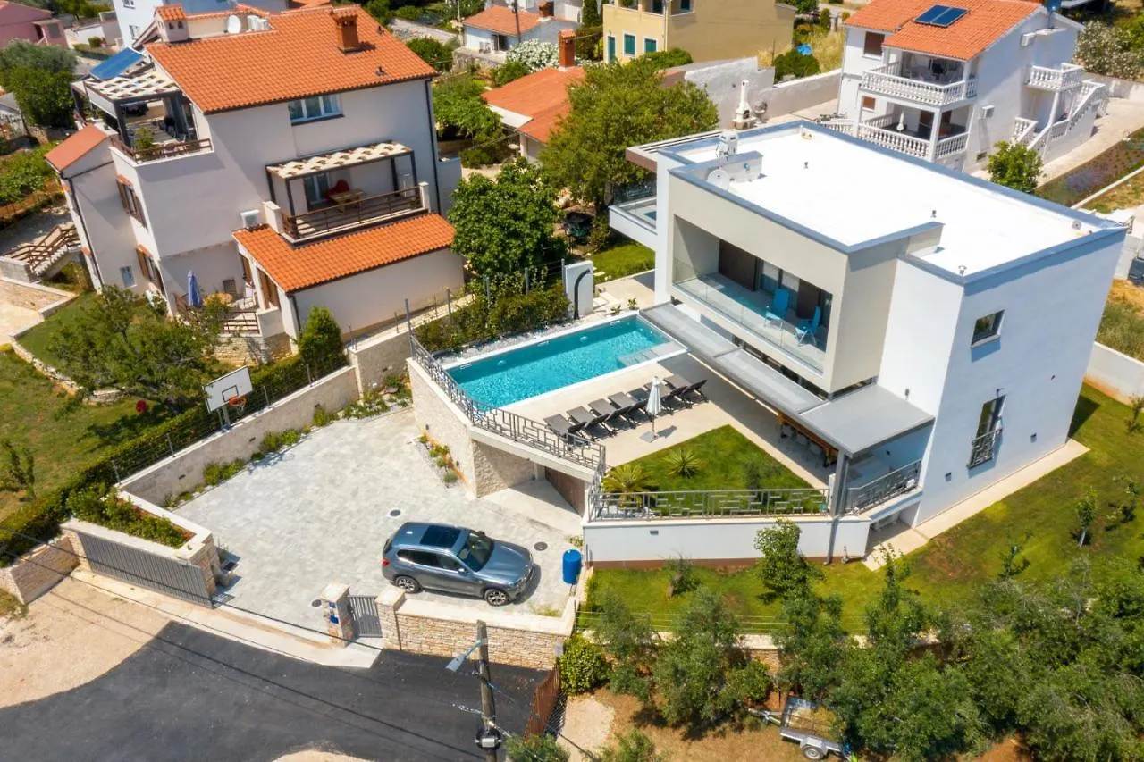 Villa Suenos - New & Modern - 2023 Medulin